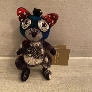 NWT Burberry fox bag charm